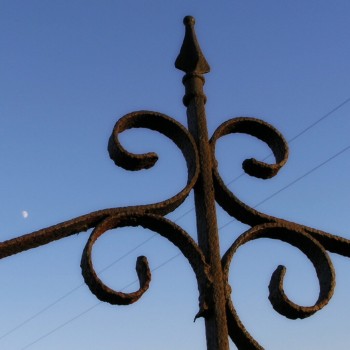 Gate and Moon